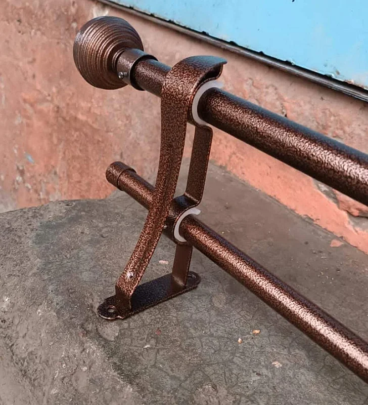CURTAIN RODS(4mts single